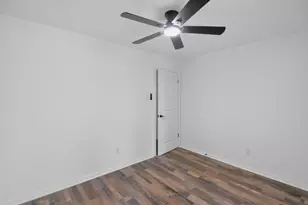 5675 Sylmar Rd, Houston, TX 77081 - Photo 18