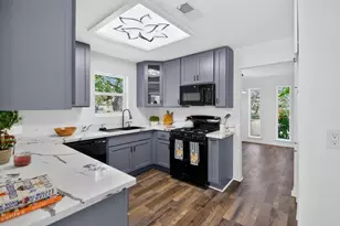 5675 Sylmar Rd, Houston, TX 77081 - Photo 12