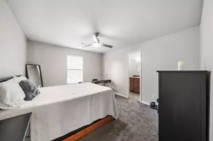 910 Rosewick St, Houston, TX 77015 - Photo 6