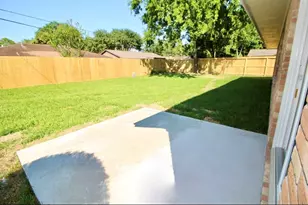 407 Morningside Dr, Friendswood, TX 77546 - Photo 16