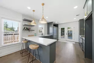 1139 W Gardner St, Houston, TX 77009 - Photo 8