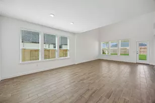 310 Ruby Frd Dr, Cove, TX 77523 - Photo 6