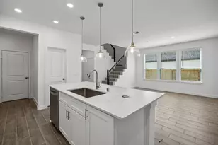 310 Ruby Frd Dr, Cove, TX 77523 - Photo 4