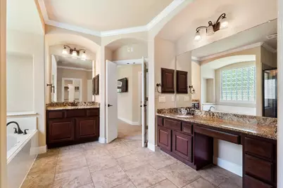 15602 Shining Brook Court, Houston, TX 77044 - Photo 22