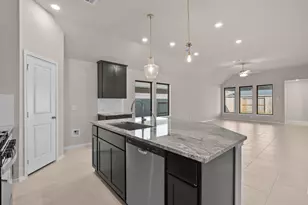 31992 Retama Ranch Ln, Conroe, TX 77386 - Photo 4