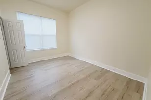 7973 Sparta St, Houston, TX 77028 - Photo 16