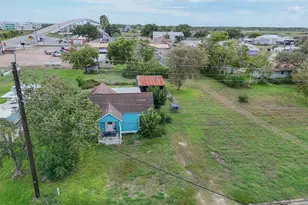 863 Lewis St, Matagorda, TX 77414 - Photo 1