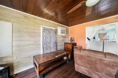 863 Lewis Street, Matagorda, TX 77414 - Photo 4