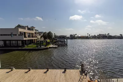 710 91st Street, Galveston, TX 77554 - Photo 6