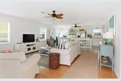 16630 Jamaica Inn Road, Jamaica Beach, TX 77554 - Photo 4