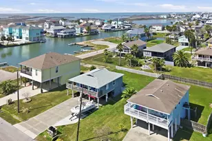 16630 Jamaica Inn Rd, Jamaica Beach, TX 77554 - Photo 2