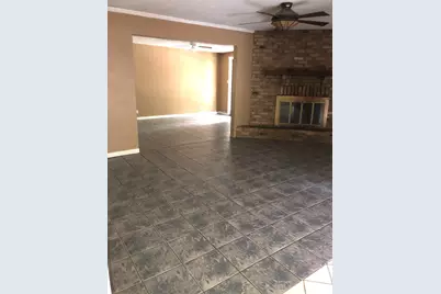 512 Camellia Avenue, Orange, TX 77630 - Photo 2