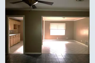 512 Camellia Avenue, Orange, TX 77630 - Photo 4