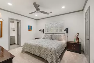 1110 Daria Dr, Houston, TX 77079 - Photo 32