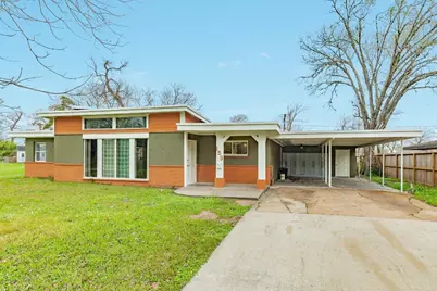159 Oak Drive, Lake Jackson, TX 77566 - Photo 1