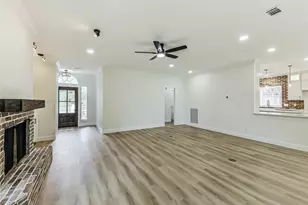 103 Forest Ct, Conroe, TX 77356 - Photo 8