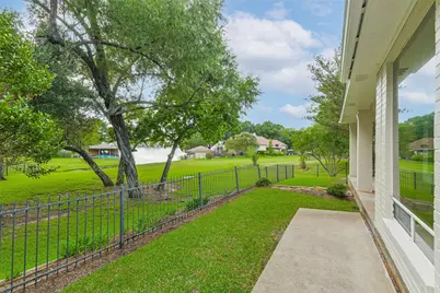 103 Forest Court, Conroe, TX 77356 - Photo 36