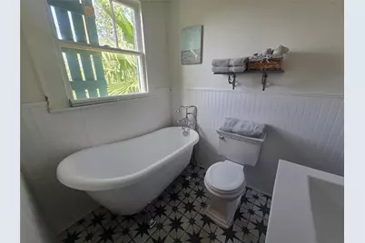 3409 Avenue L, Galveston, TX 77550 - Photo 8