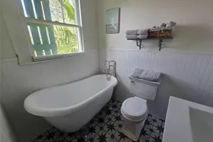 3409 Avenue L, Galveston, TX 77550 - Photo 8