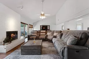 11854 Briar Forest Dr, Houston, TX 77077 - Photo 16