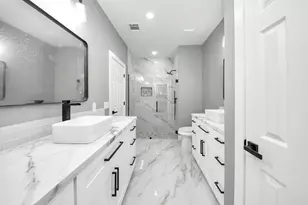 17121 Spindle Oaks Dr, Conroe, TX 77385 - Photo 16