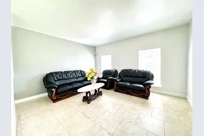 11127 Village Bend Lane #1127, Houston, TX 77072 - Photo 2