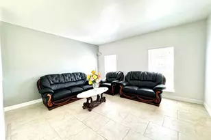 11127 Village Bend Ln, Houston, TX 77072 - Photo 2