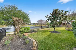 18622 Yorkshire Manor Ct, Spring, TX 77379 - Photo 12