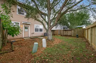 210 Drake Run Ln, League City, TX 77539 - Photo 20