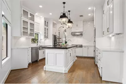 4523 Maple Street, Bellaire, TX 77401 - Photo 10