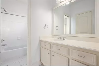 4523 Maple Street, Bellaire, TX 77401 - Photo 26
