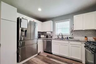 4405 W 43rd St, Houston, TX 77092 - Photo 14