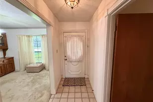 3 S Erik Dr, Angleton, TX 77515 - Photo 2