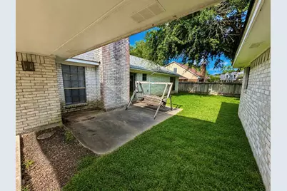 3 S Erik Drive, Angleton, TX 77515 - Photo 32