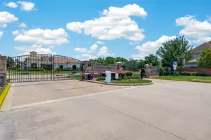2029 Arrowood Glen Dr, Houston, TX 77077 - Photo 46