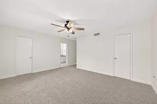 10602 Longmont Dr, Houston, TX 77042 - Photo 24