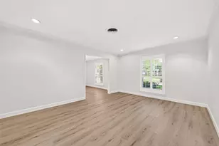 10602 Longmont Dr, Houston, TX 77042 - Photo 6