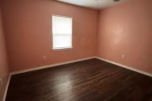 709 Matthews St, Bay City, TX 77414 - Photo 10