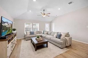 334 Linedale Ave, Magnolia, TX 77354 - Photo 18
