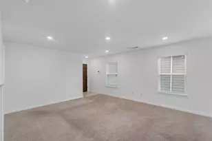 647 Ash Mill Dr, Houston, TX 77090 - Photo 20