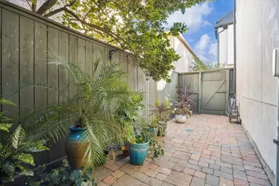 7835 Bobbitt Lane, Houston, TX 77055 - Photo 26