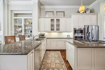 7835 Bobbitt Lane, Houston, TX 77055 - Photo 10