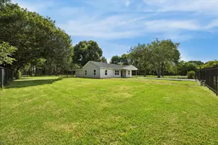 1190 County Rd 146, Alvin, TX 77511 - Photo 26
