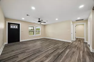 1190 County Rd 146, Alvin, TX 77511 - Photo 4