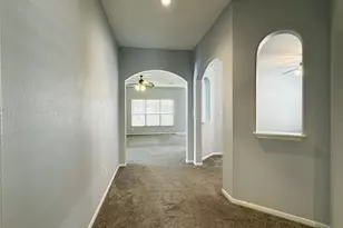 1050 Forest Haven Ct, Conroe, TX 77384 - Photo 2