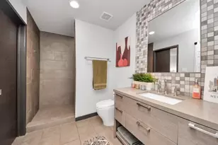 1410 Hyde Park Blvd, Houston, TX 77006 - Photo 6