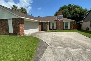 10923 Birch Dr, La Porte, TX 77571 - Photo 2