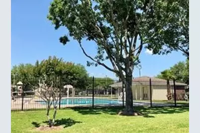 10923 Birch Drive, La Porte, TX 77571 - Photo 18