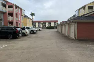 7000 Seawall Blvd, Galveston, TX 77551 - Photo 22