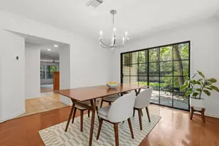 27 Sky Terrace Pl, The Woodlands, TX 77381 - Photo 8